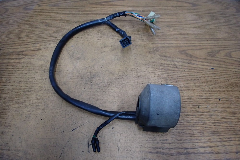 1982 HONDA MAGNA VF750C LEFT HAND SWITCH CONTROL