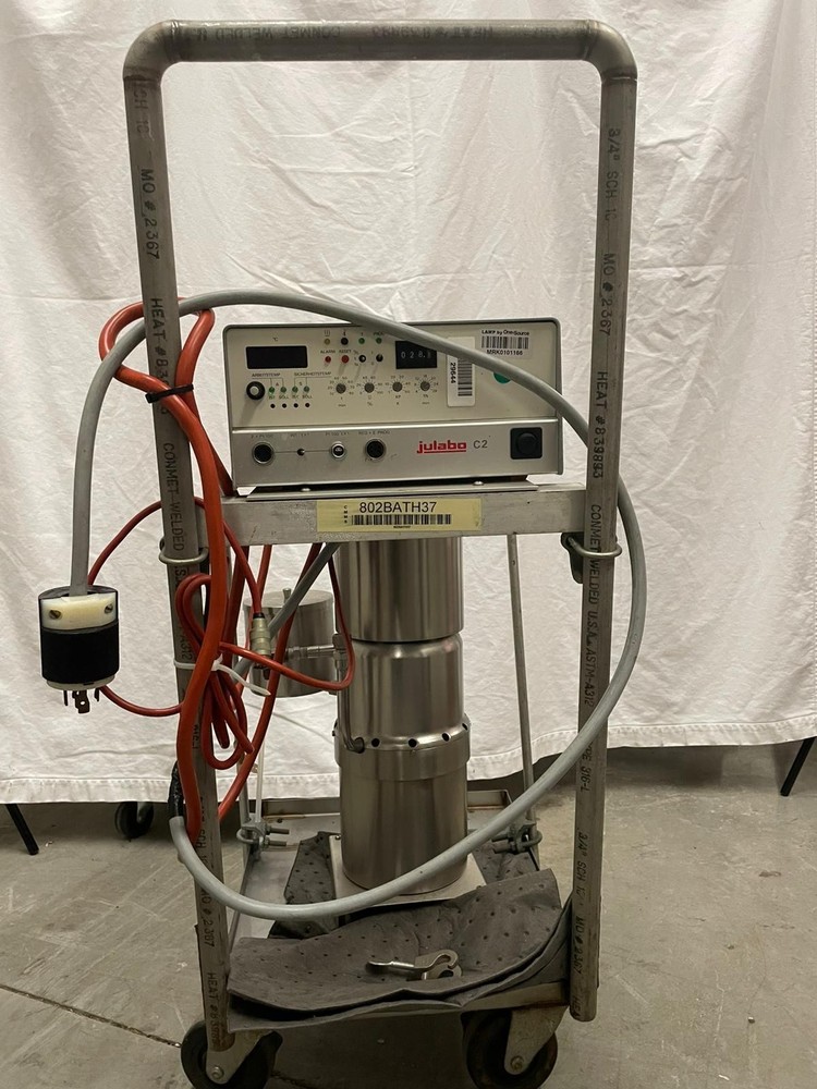 Julabo C2 Refrigerated/Heated Circulating Recirculating Chiller/Bath System 240v