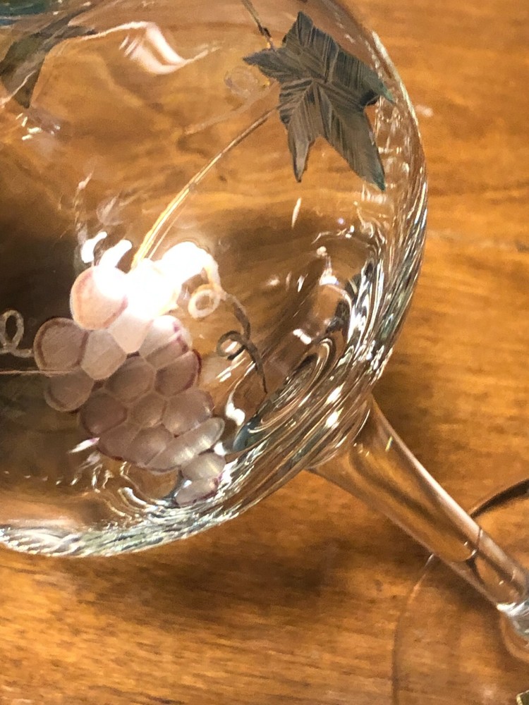 Hand-Painted 8 1/2" Tall Wine Things Grapevine Oil Lamp Diffuser No Wick