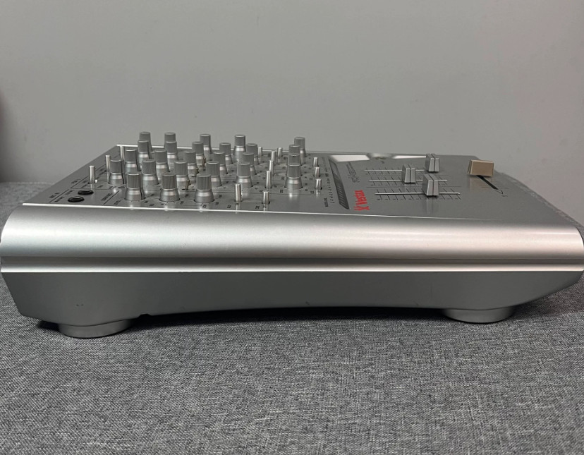 1pcs Vestax PVC-180 mixing console, power supply missing