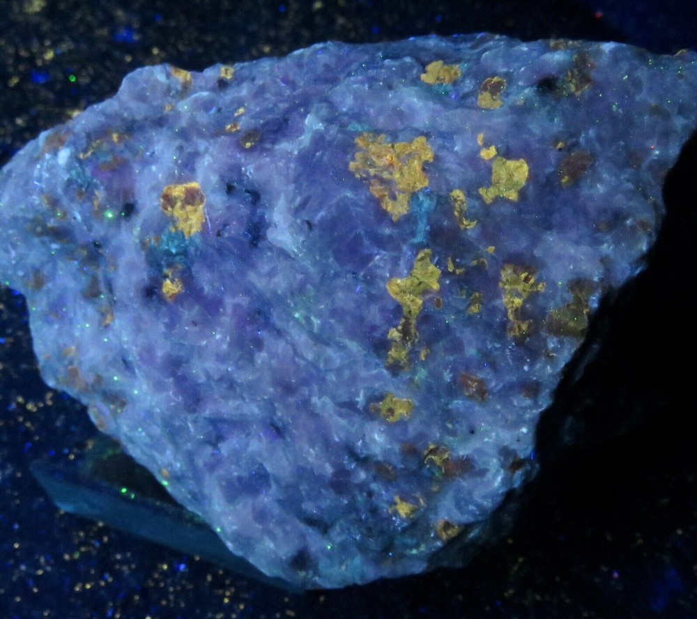 Franklin fluorescent : NORBERGITE: Franklin, N.J.