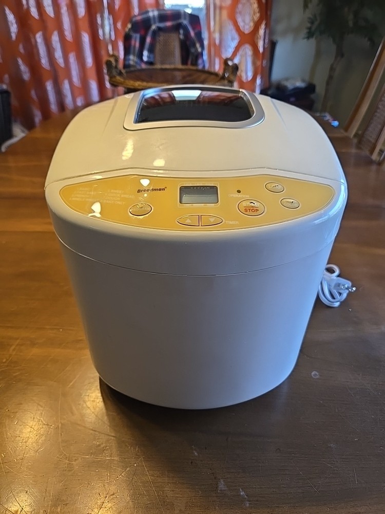Breadman TR520 Bread Maker Machine 8 Settings 2lb Loaf Auto Bake Dough White