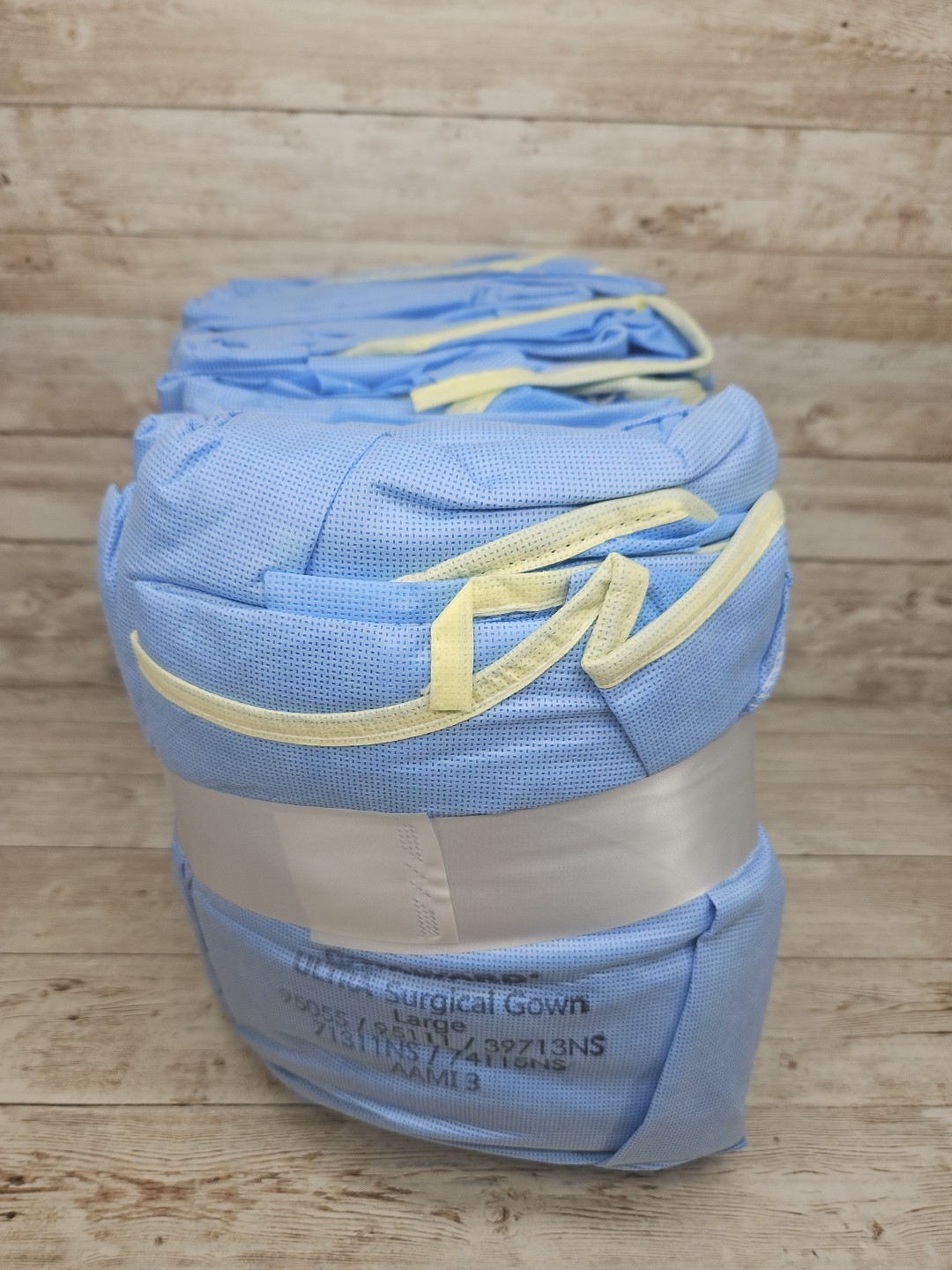 Halyard Surgical Gown Ultra With Polypropylene Fabric Size: LARGE *12-Pieces*