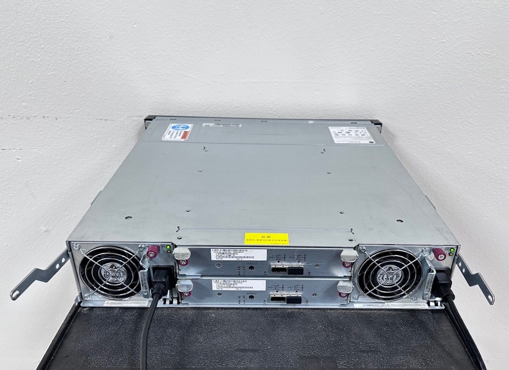 Quantum QXS 24-bay SAS disk array w/ Dual 3-07366-01 Modules