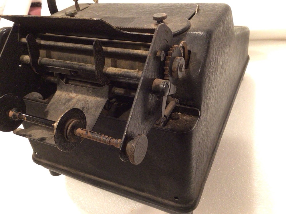 Vintage 1920s-1930s Adding Machine Antique