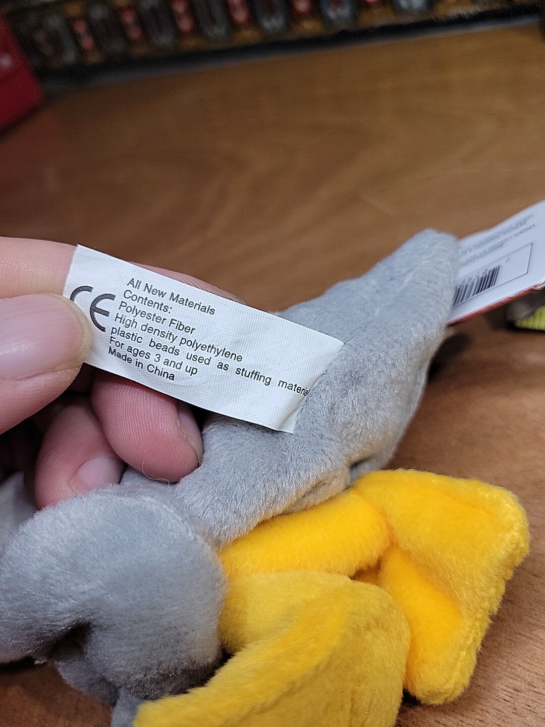 New 1997 Meanies Beanie Peter Gotta Peagull Crude Toilet Plush Series 1