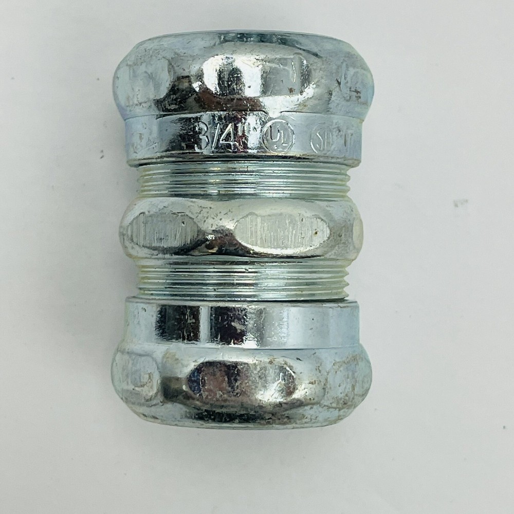 (14) Thomas & Betts Q1 3/4” Straight Conduit Compression Coupler Connector Union