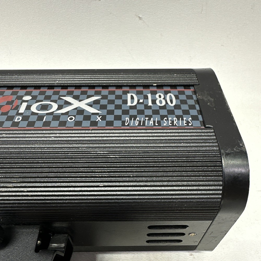 Fotodiox Flash Fan D-180 Digital Series Transmitter/Receiver Missing Cover