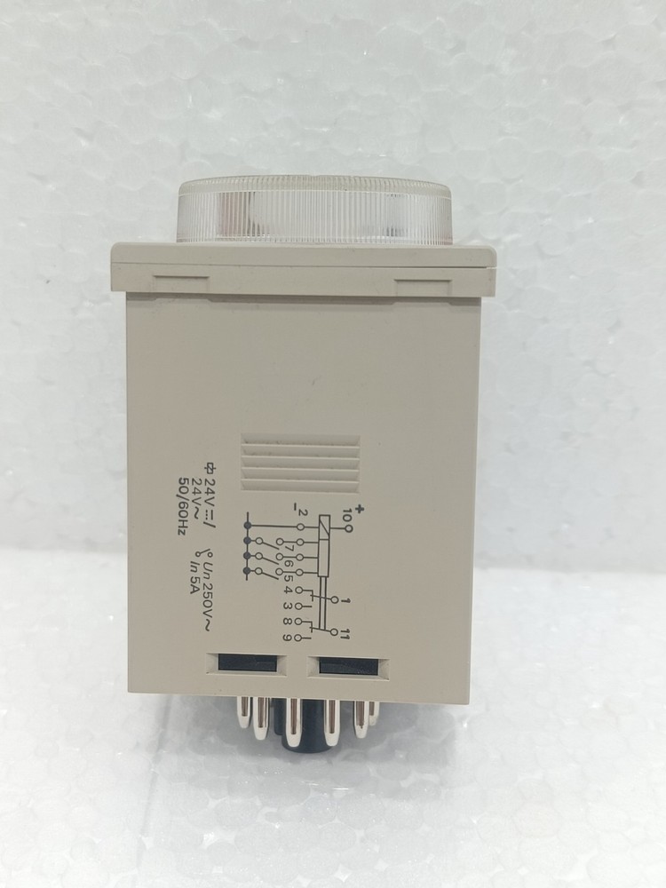 OMRON H3CR-A 24V AC/DC MULTI-FUNCTION ANALOG TIMER 11-PIN BASE NEW OLD STOCK