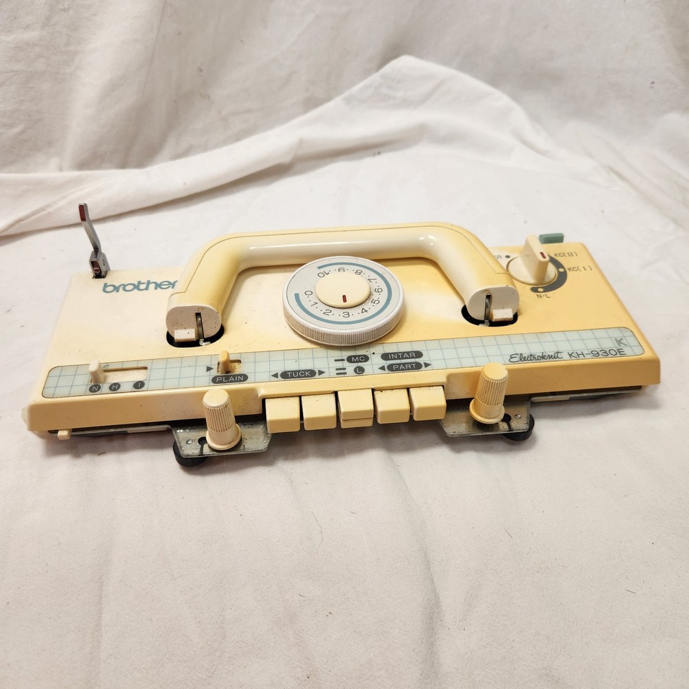 Brother KH930E Electroknit Knitting Machine Accessory Part K Carriage
