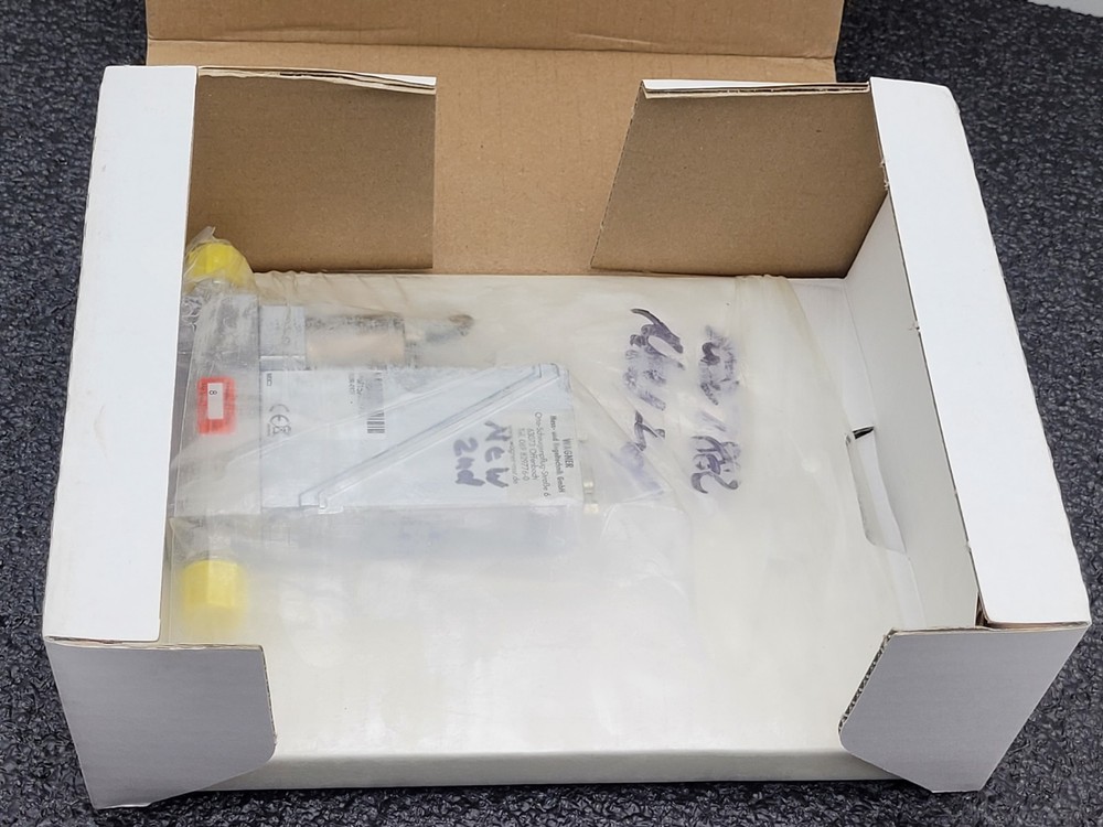 Bronkhorst High-Tech RuR-013f EZ-FLOW Select Mass Flow Meter/Controller [A]