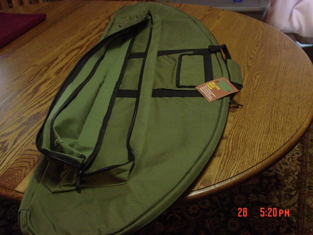 NWT Green Soft Side Bow Case by Strike Zone