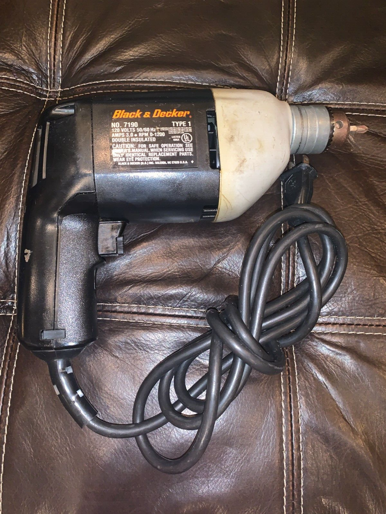 Black & Decker 3/8'' Drill Variable Speed Reversing Infinte Speed Lock