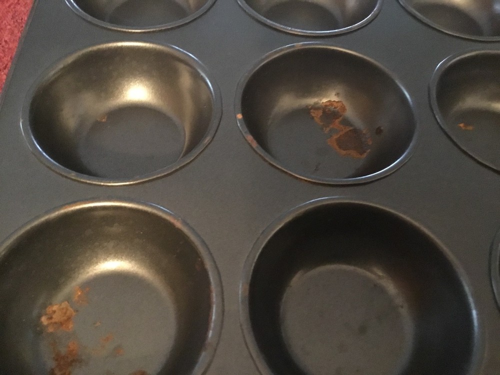 Metal Muffin Baking Pan