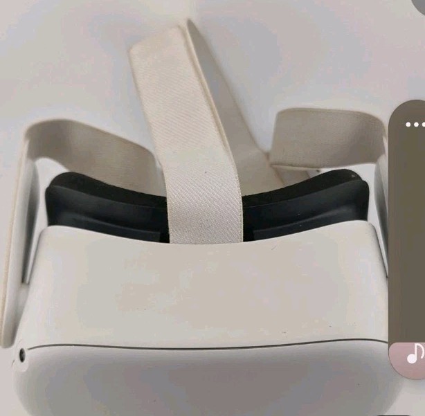 Oculus Quest 2 Virtual Reality Headset 128GB KW49CM with Controllers, White