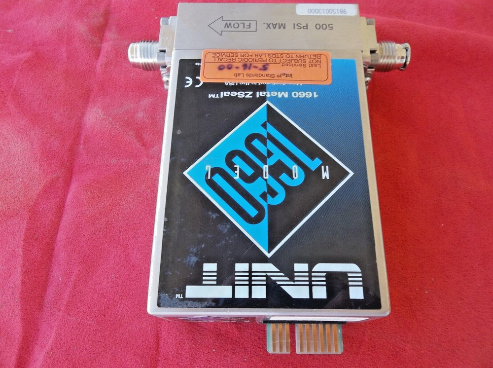 UNIT Model UFC-1660 mass flow controller 9 21 4e