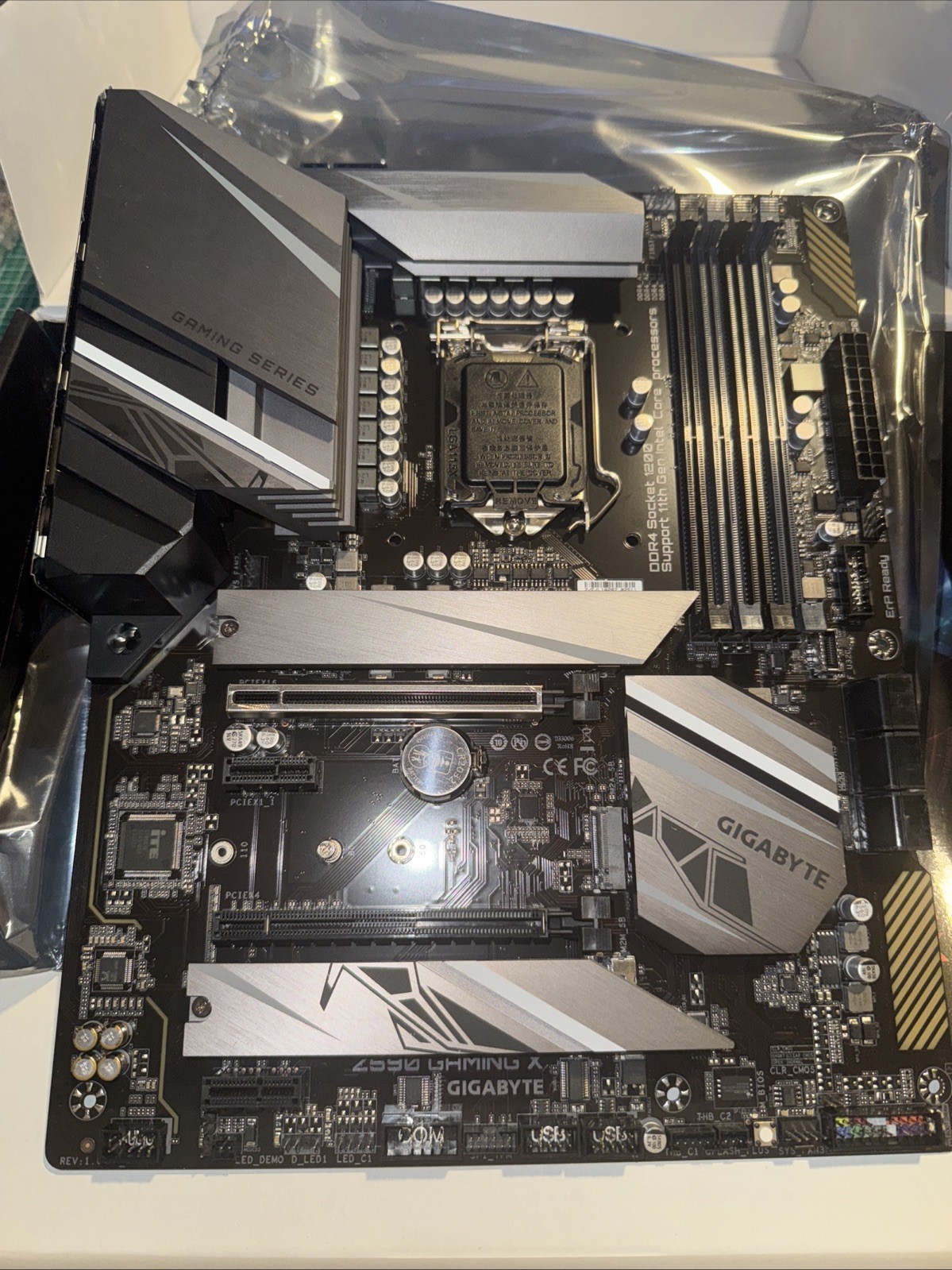 GIGABYTE Z590 Gaming X Motherboard Intel 11th Gen Z590 DDR4 LGA 1200