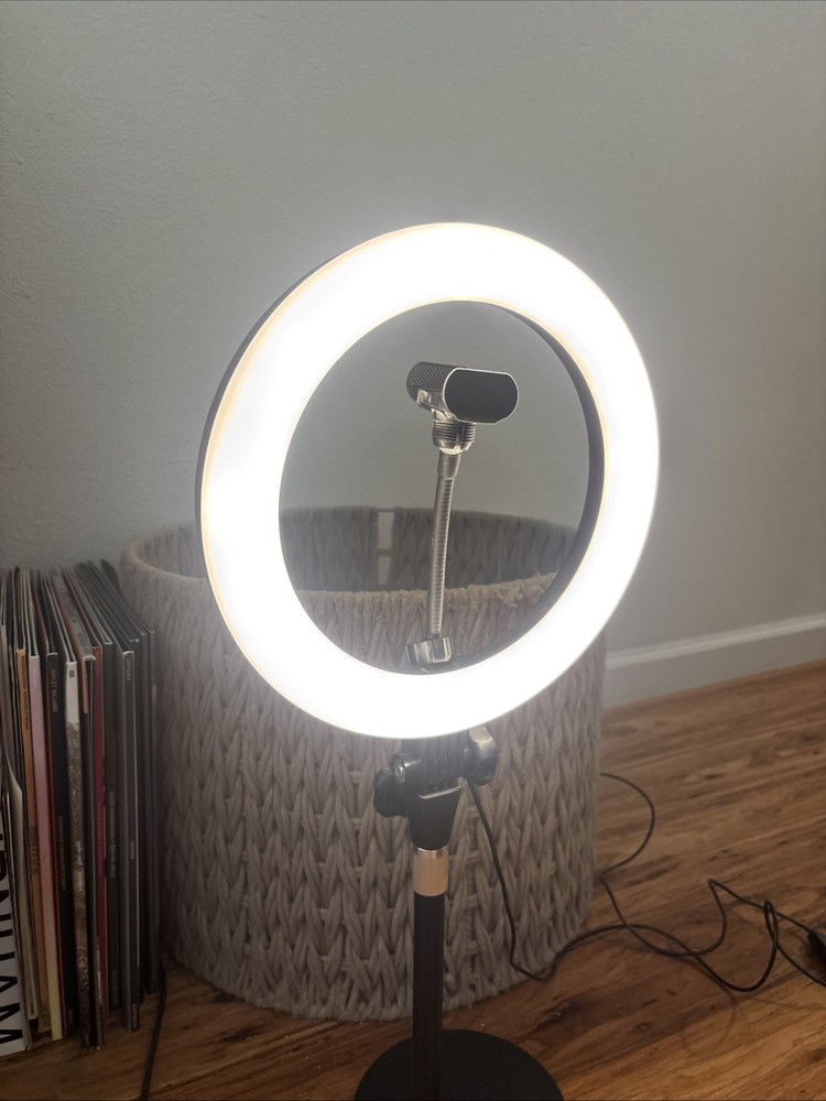 LED Ring Light With Brightness And Warmth Control
