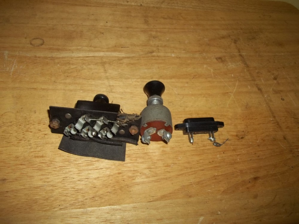 Vintage Radio Parts,Voltage Selector/Push Pull Switch & Speaker Connector