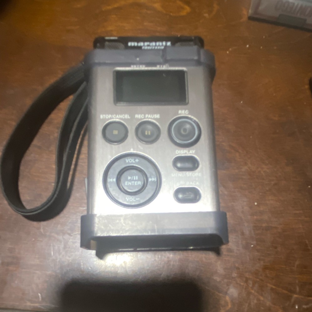 Marantz Handheld Digital Recorder Battery-Powered Professional Audio Device