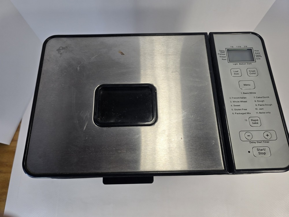 CUISINART CBK-100 2-Pound Programmable Breadmaker - Stainless Steel