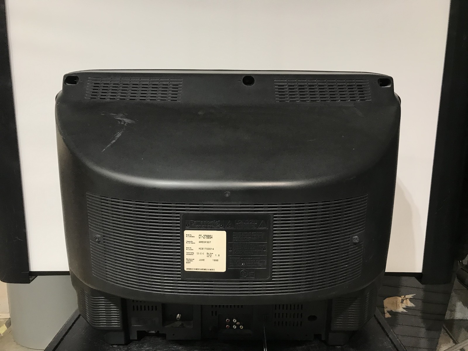 Panasonic CT-2769SW 27" CRTV Retro Gaming RCA RF Antenna - No Remote