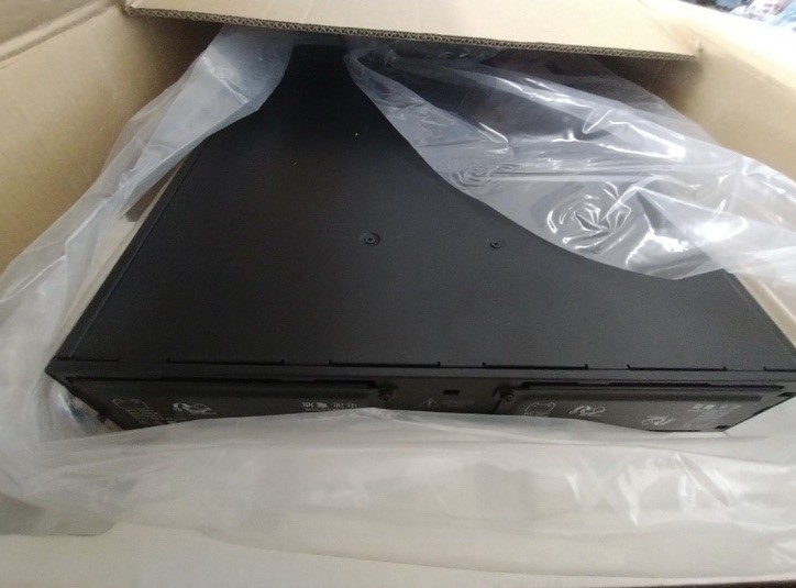 APC Smart UPS SURTA48RMXLBP2U