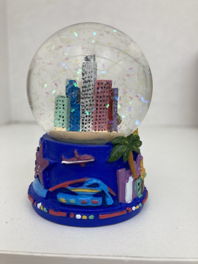 Los Angeles Hollywood mini snow globe