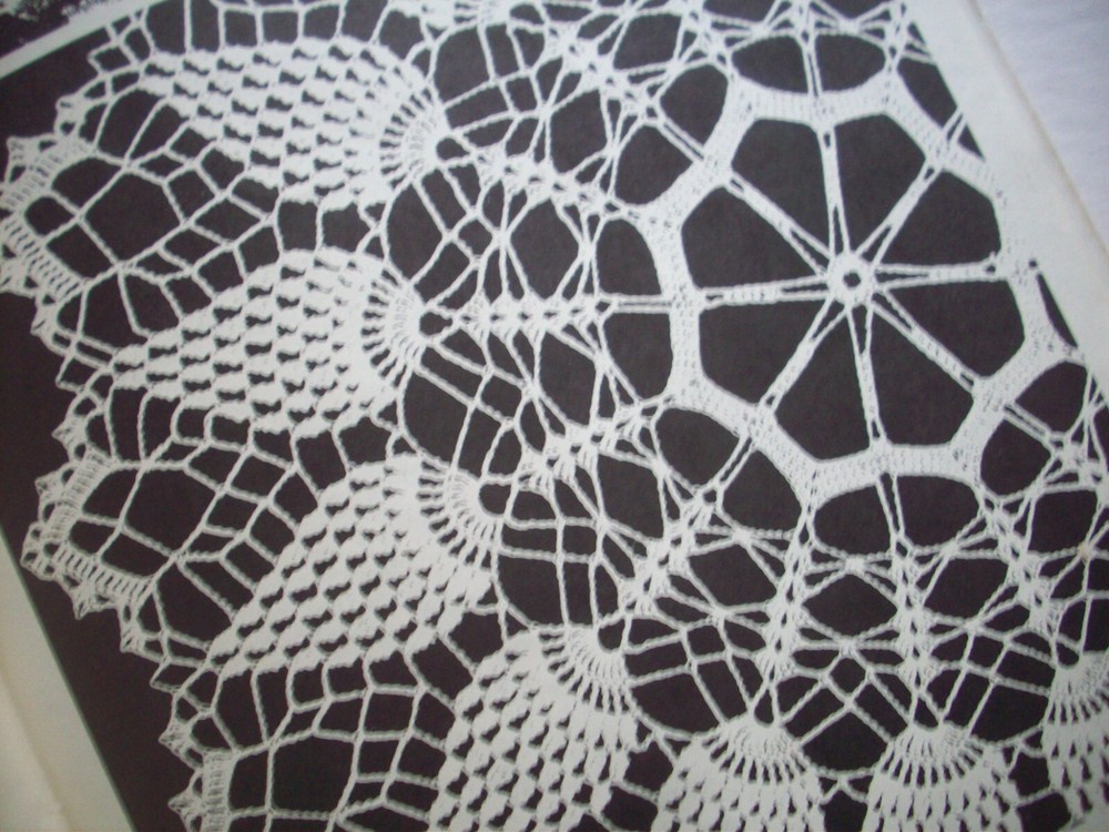 Crochet doily pattern booklet Volume 19