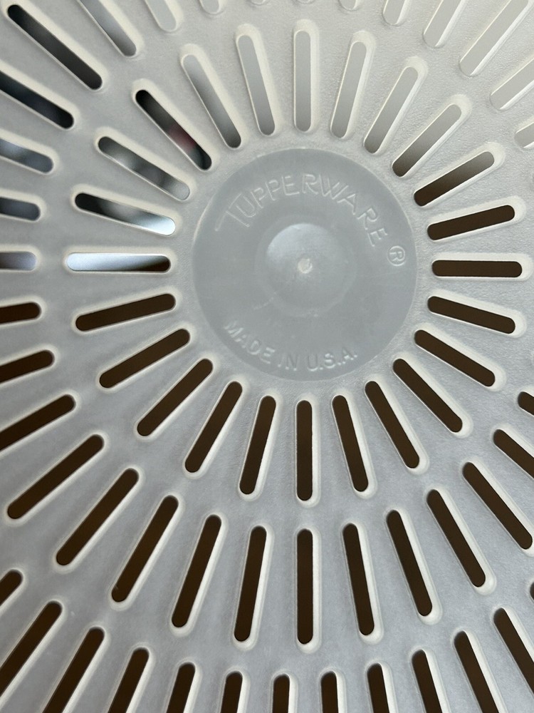 TUPPERWARE 10" CRYSTALWAVE STEAMER STRAINER ~ USA!
