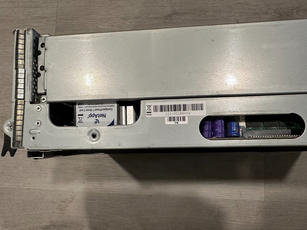 NETAPP System Board Controller 2x CPU 111-00186+C2 111-J9796 FROM FAS 3070