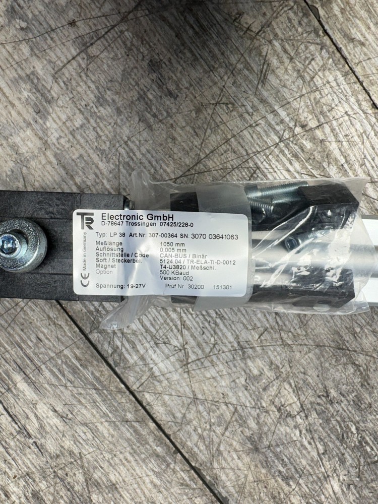 TR ELECTRONIC LINEAR ENCODER LP 38 307-00364 1050mm MEASURE LENGTH