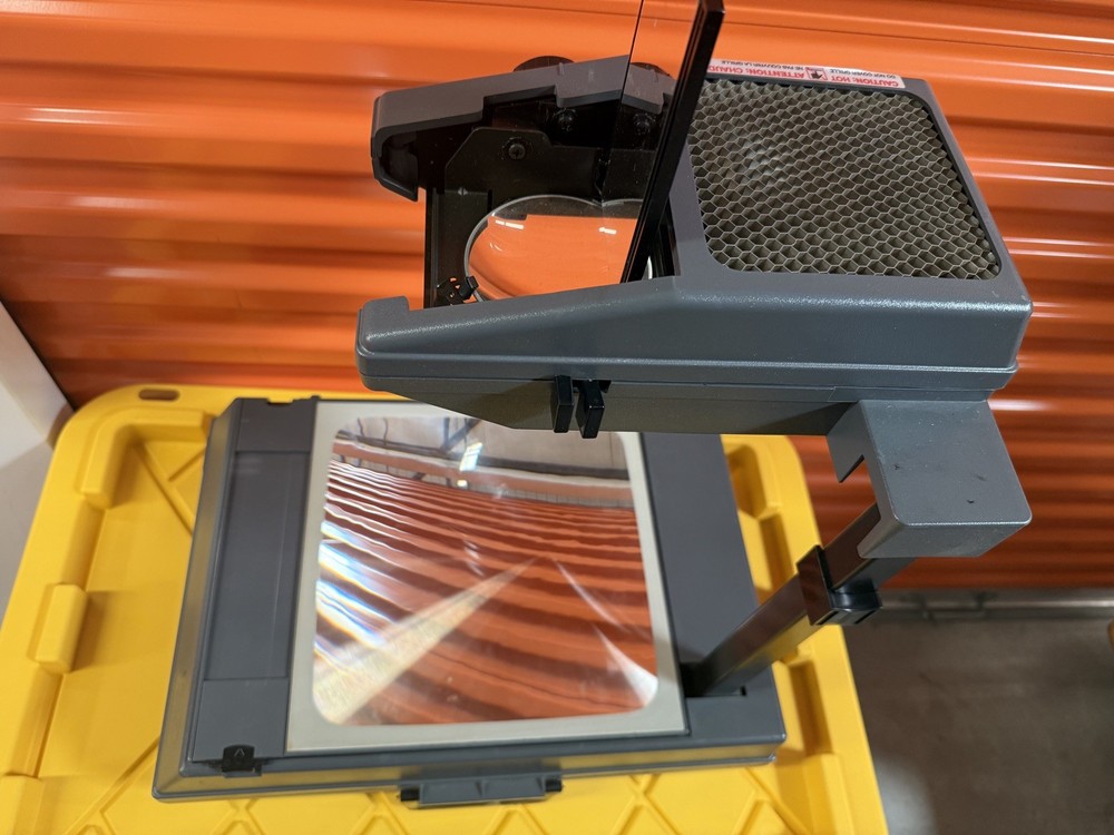 3M 2000 AG Overhead Projector Briefcase Portable Transparency TESTED