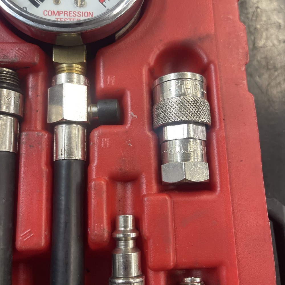 CT50 CT100 MAC TOOLS Compression Test Kit Complete with CT115 Case missing 1 pc