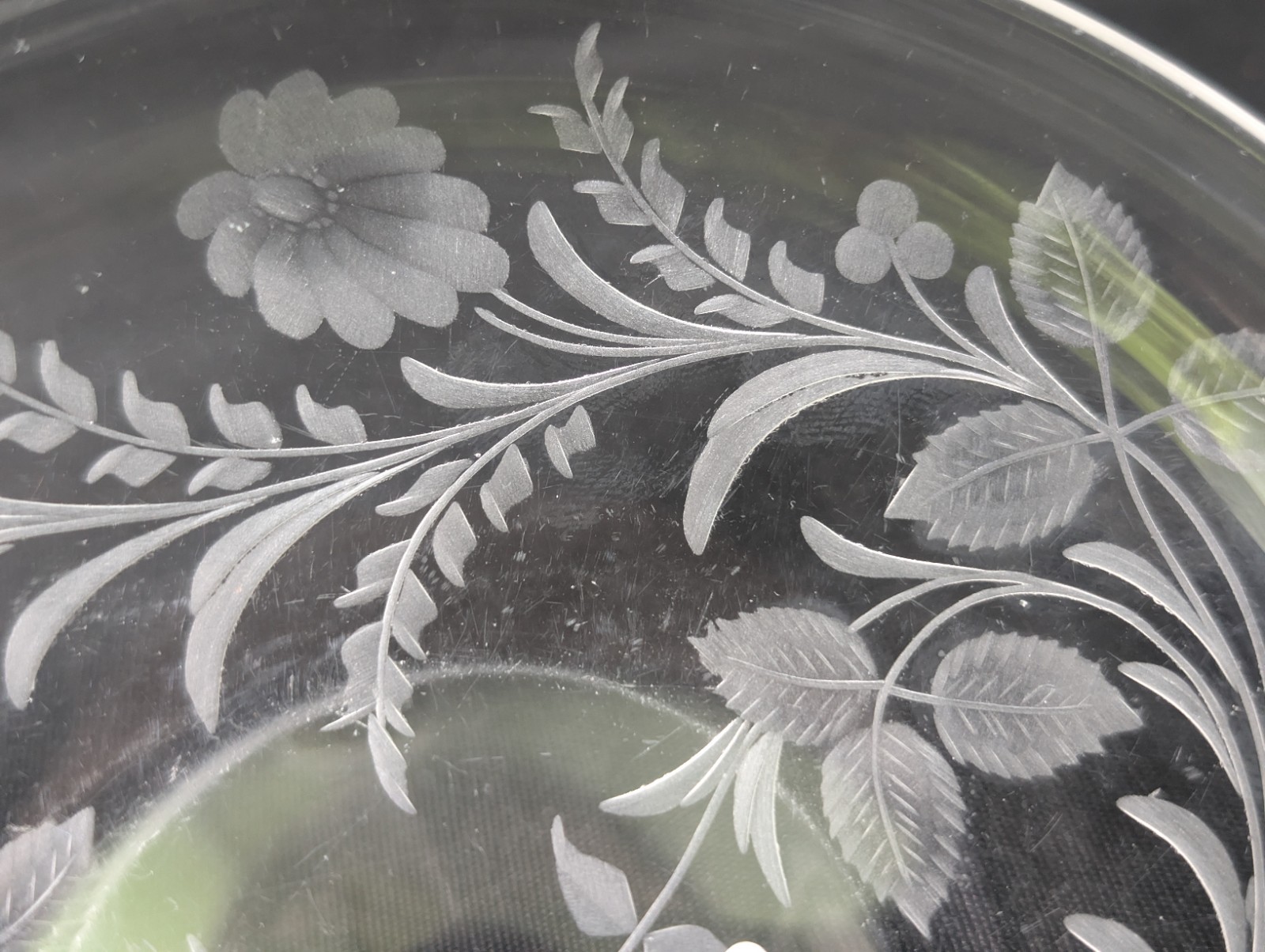 Sinclaire Intaglio Etched 6" Shallow Bowl Dish ANTIQUE American Brilliant