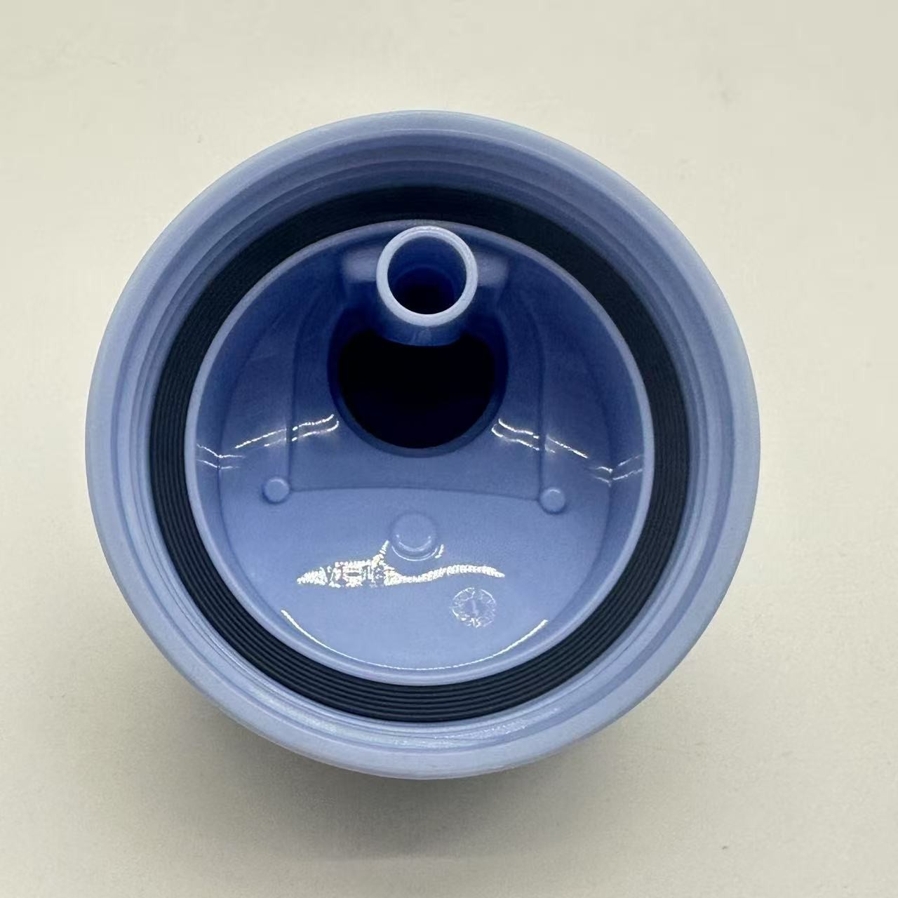 32 oz Owala Urban Outfitters Exclusive Tied 3D Printing FreeSip Blue Bow Bottle