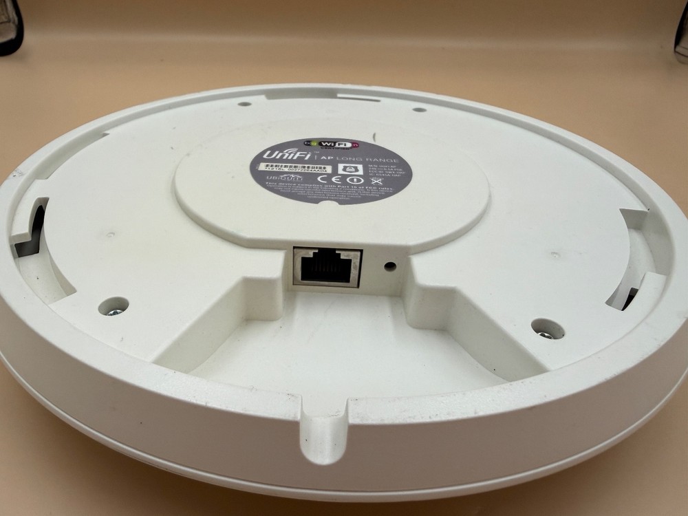 Ubiquiti Networks Unifi AP Long Range Access Point
