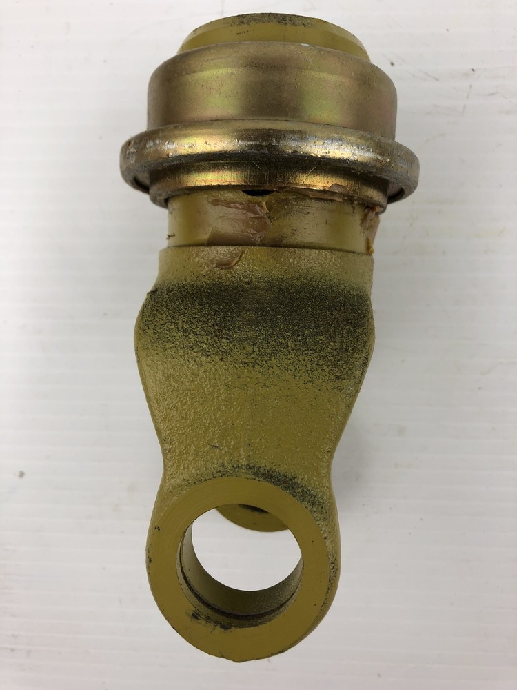 Walterscheid 380906 Tractor Yoke