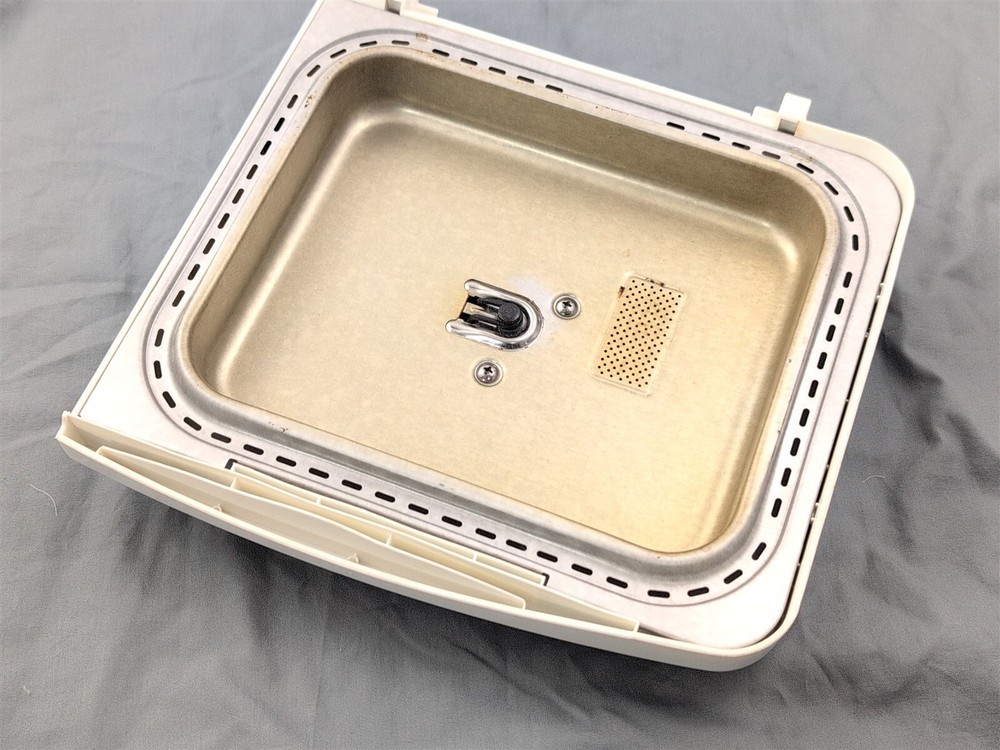 Panasonic Automatic Bread Maker SD-YD250 REPLACEMENT PART Lid & Yeast Dispenser
