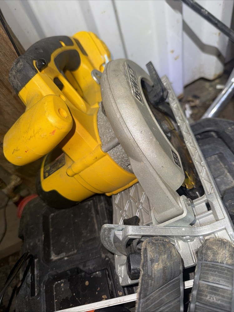 DeWalt Circular Saw 18 Volt
