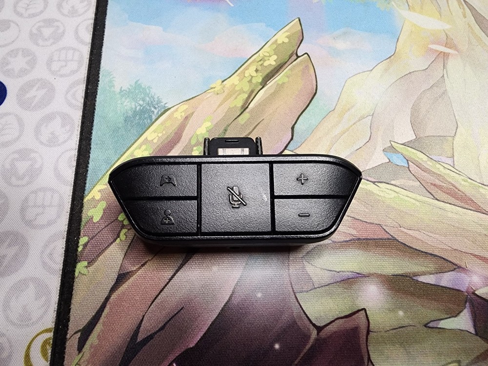 Official Microsoft Xbox One Stereo Headset Adapter Microphone Audio Controller