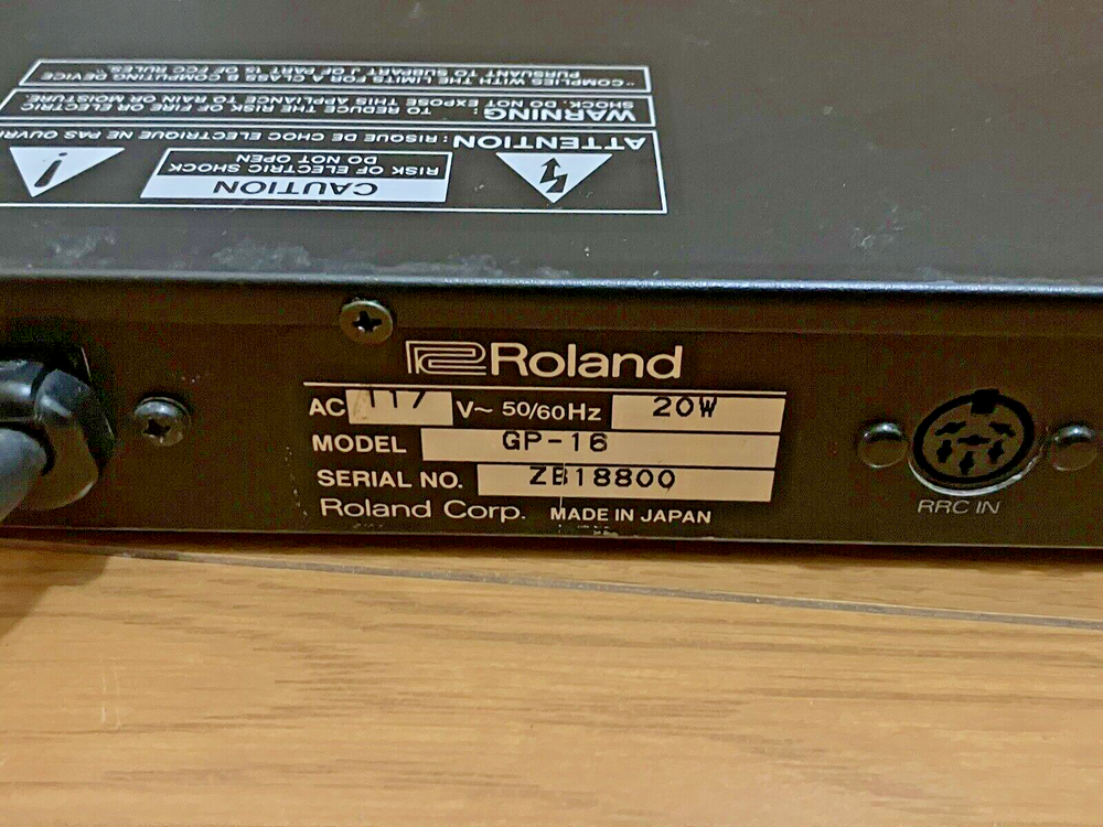 Roland GP-16 Digital Guitar Effects Processor Made in Japan Multi Effects Used