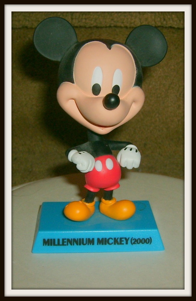 Millennium Mickey Mouse Bobble Head Figure (2000) Upper Deck Entertainment NEW