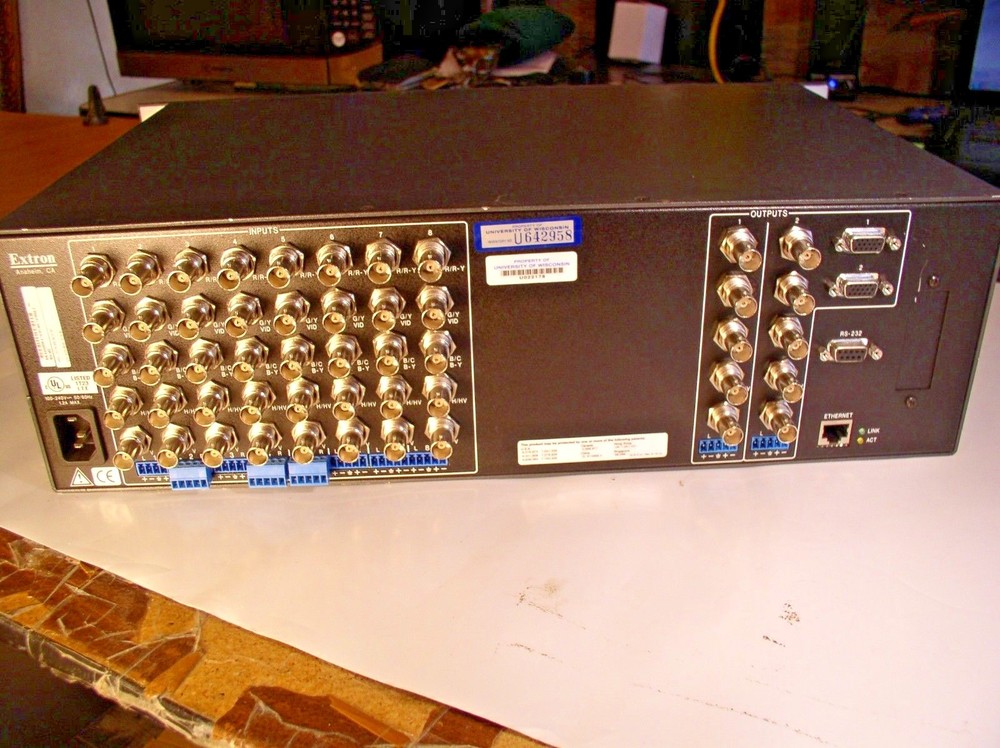Integration Scaling Matrix ISM 482 Extron
