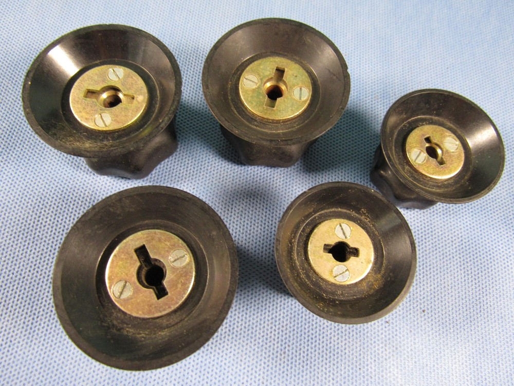 Vtg. Black Bakelite Skirted Scallop Pointer Control Knobs Lot 5 Radio Amp Audio