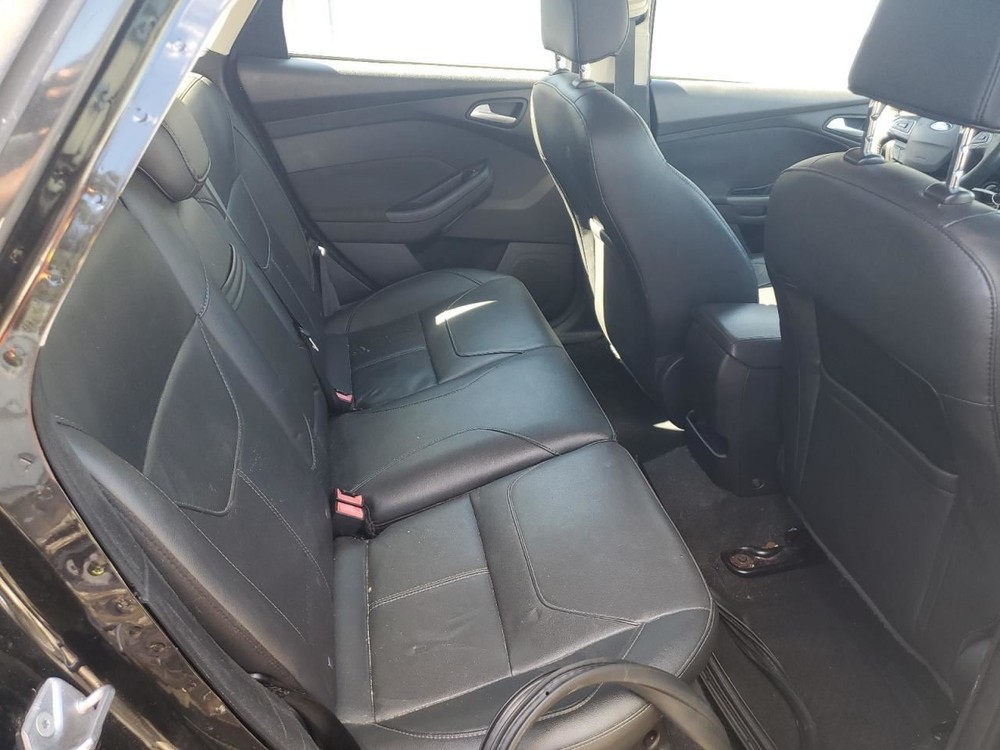 FOCUS 2015 Glove Box 4882058