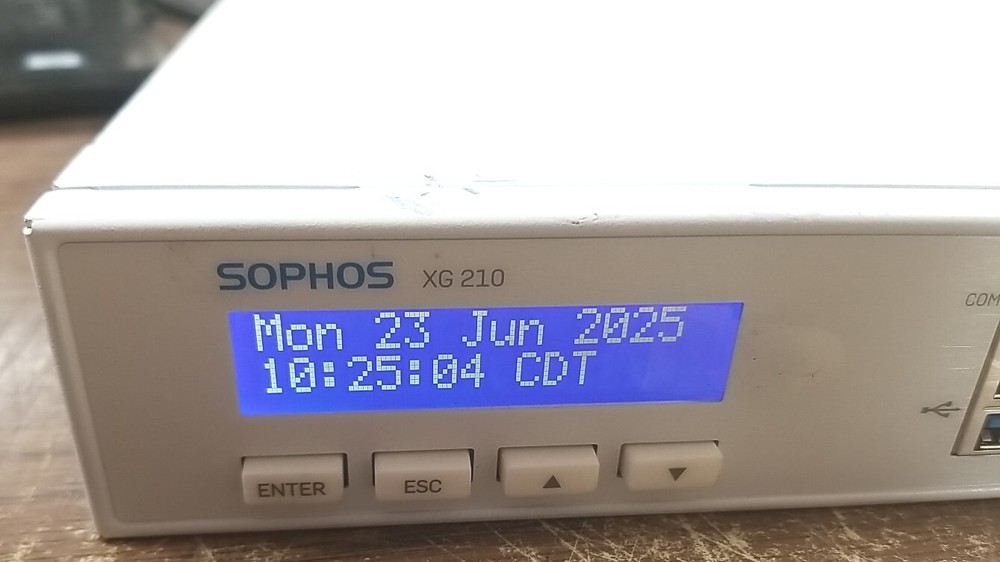 Sophos XG 210 Rev. 3 Firewall Security Appliance. *READ⬇️*