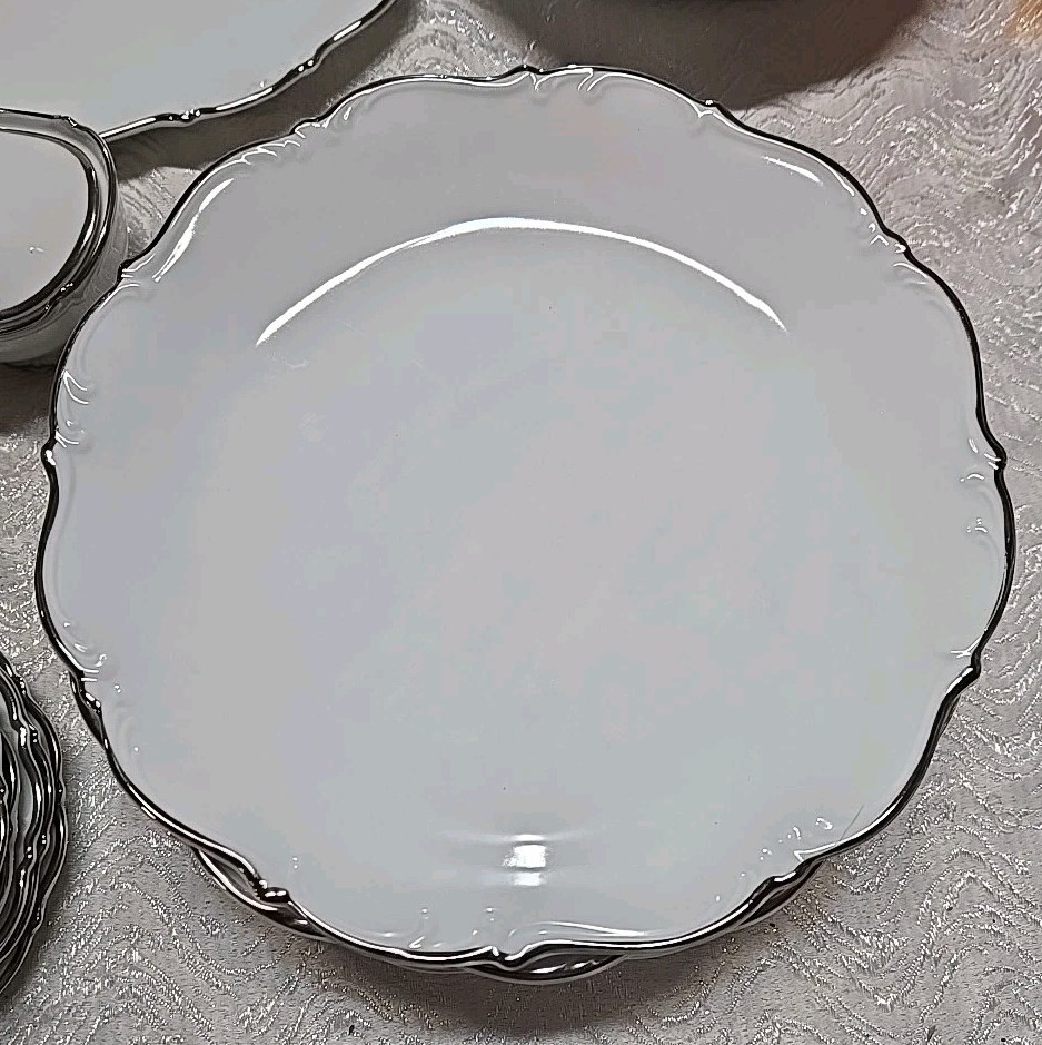 53 Pc Bavaria Tirschenreuth Silver Scroll Scalloped Dinnerware Set Pasco White
