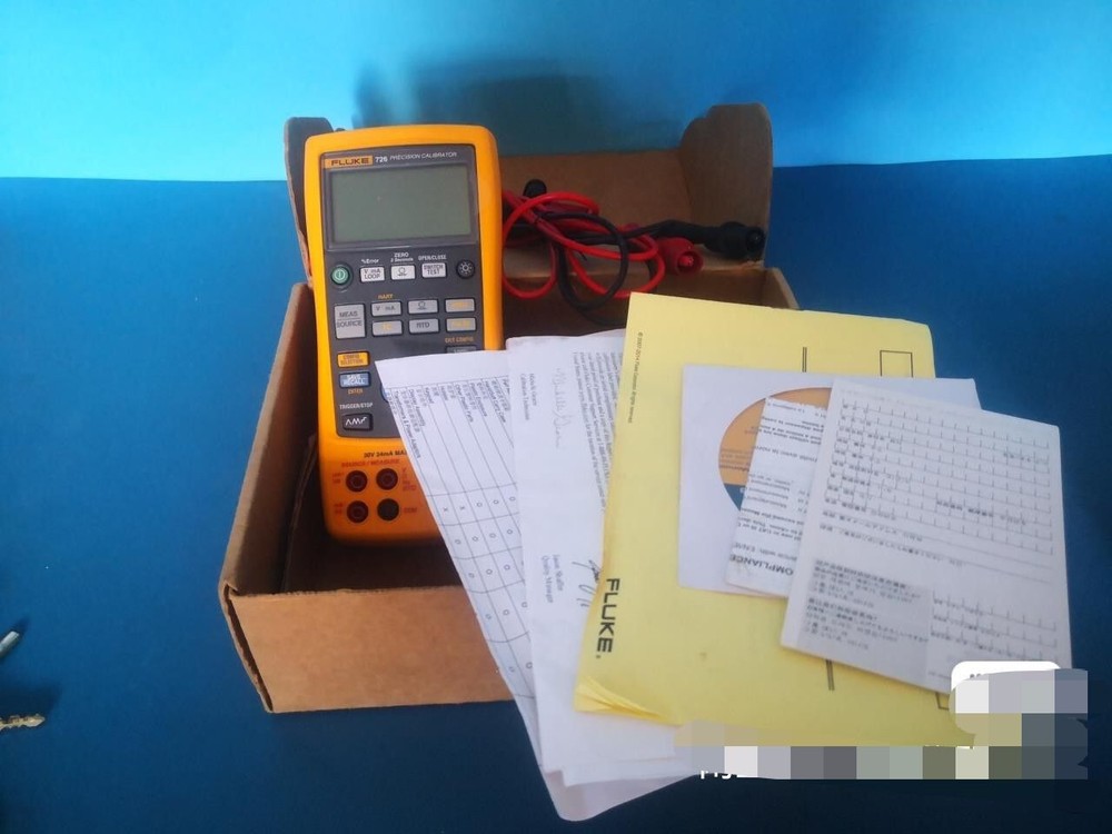 Fluke 726 Precision Multifunction Process Calibrator NEW