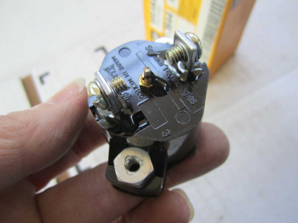 CAT Reset Breaker 6T-3644